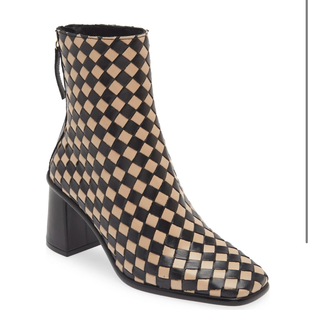 ALOHAS 7.5 Checkered Leather Braided Black Stone Ankle Boots Chunky Worn once